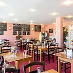 Hotel Logis Le Passiflore Cognac 3*