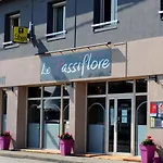 Logis Le Passiflore Cognac فندق