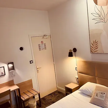 Otel Logis Le Passiflore Cognac 3*