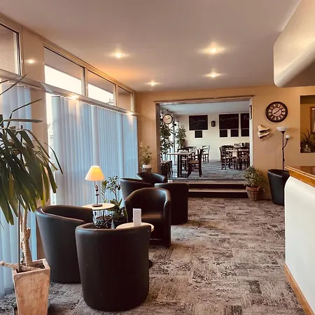 Logis Le Passiflore Cognac Hotel 3*