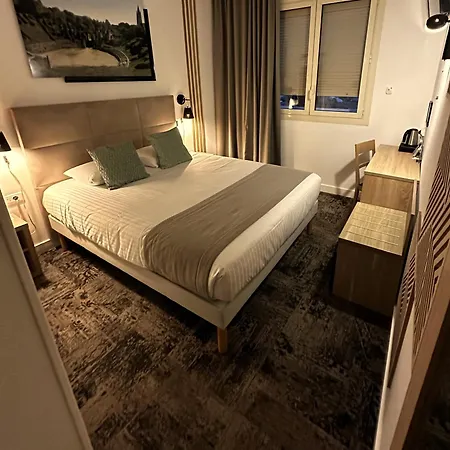 Le Passiflore Hotel Châteaubernard