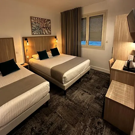 Otel Logis Le Passiflore Cognac Châteaubernard