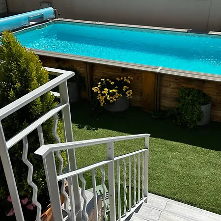 Logis Le Passiflore Cognac 3* Chateaubernard