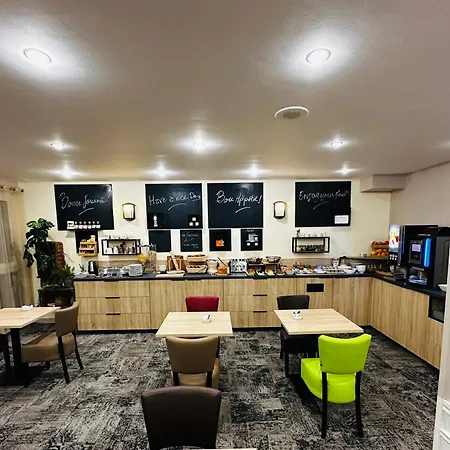 Logis Le Passiflore Cognac Hotel 3*