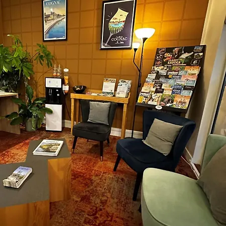 Hotel Logis Le Passiflore Cognac Chateaubernard