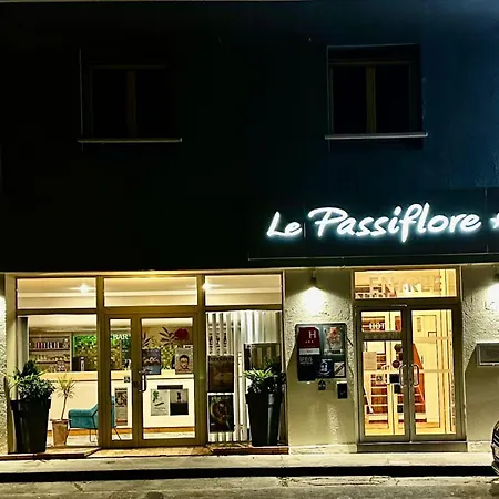 Logis Le Passiflore Cognac Chateaubernard