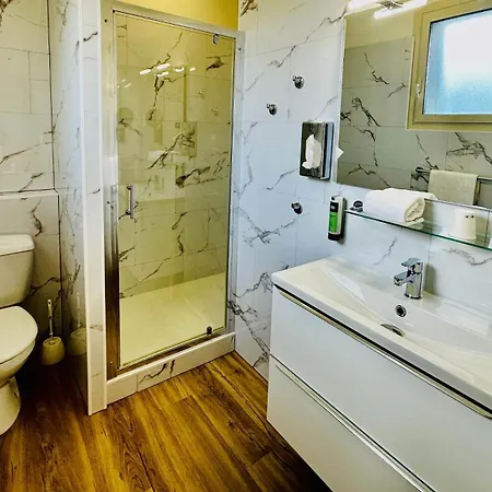 Hotel Logis Le Passiflore Cognac 3*