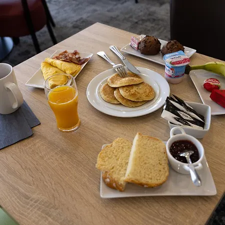 Logis Le Passiflore Cognac Hotel