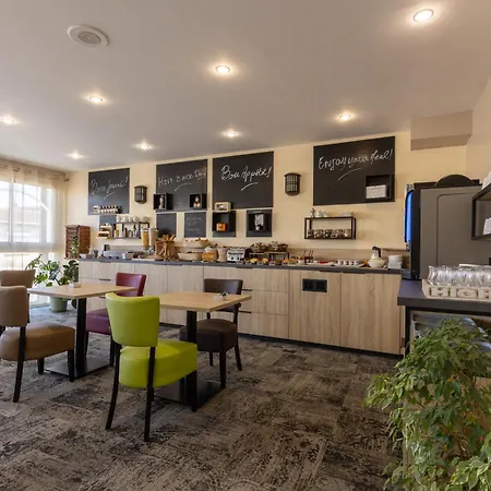 Hotel Logis Le Passiflore Cognac 3*