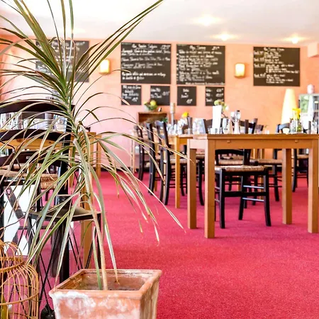 Logis Le Passiflore Cognac Hotel 3*