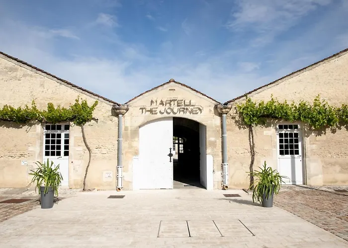 Logis Le Passiflore Cognac 3* Chateaubernard