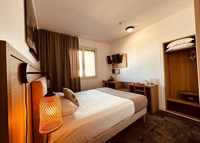 Le Passiflore Hotel Châteaubernard