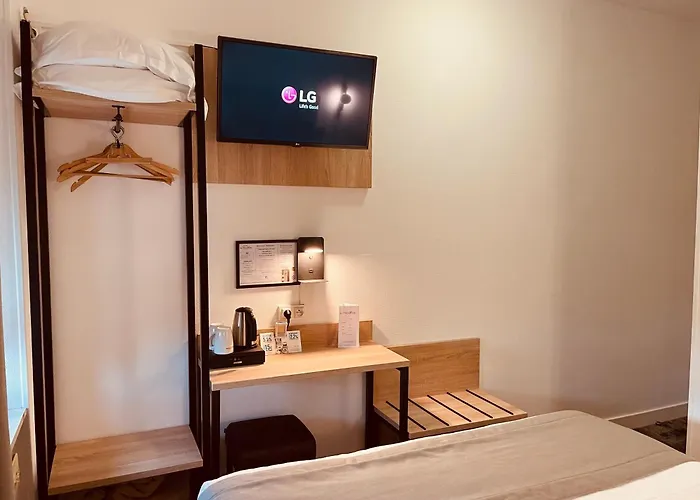 Logis Le Passiflore Cognac 3* Chateaubernard