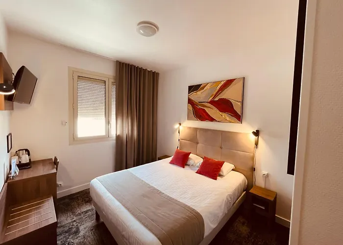 Le Passiflore Hotel Châteaubernard