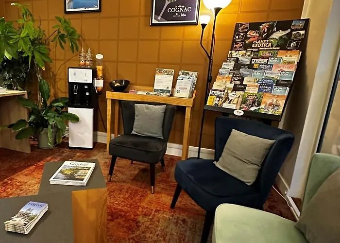 Hotel Logis Le Passiflore Cognac Chateaubernard