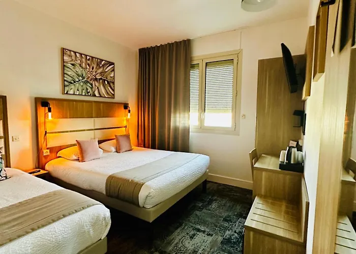 Logis Le Passiflore Cognac Hotel