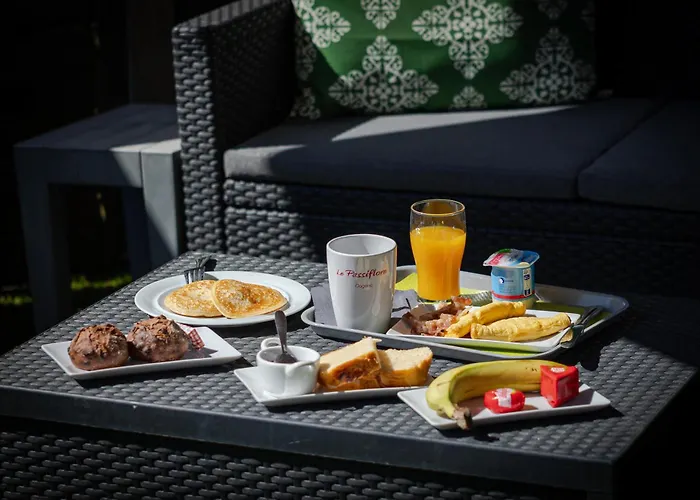 Logis Le Passiflore Cognac Hotel 3*