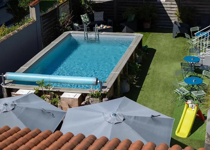 Logis Le Passiflore Cognac Hotel 3*