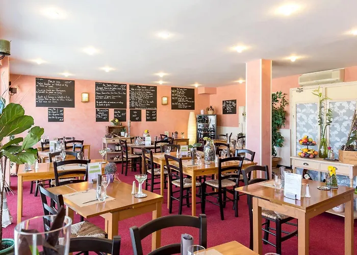 Hotel Logis Le Passiflore Cognac 3*