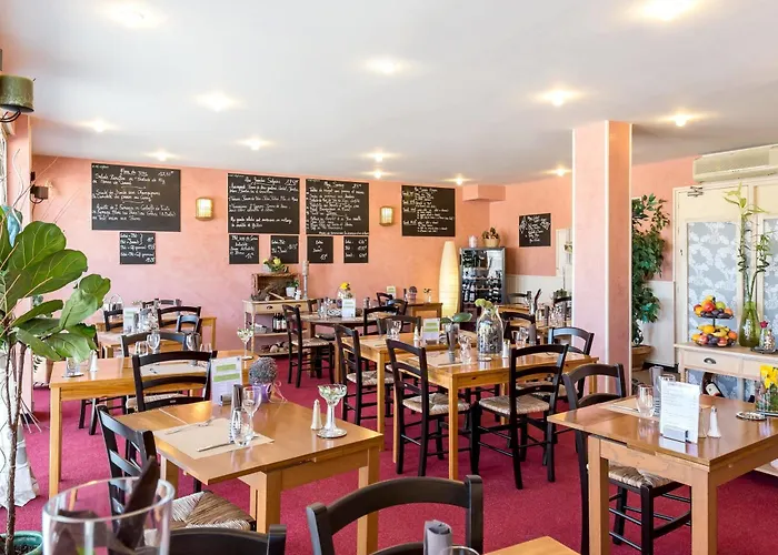 Hotel Le Passiflore Châteaubernard